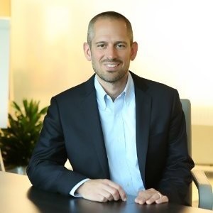 Head shot of Travis Chamberlain
